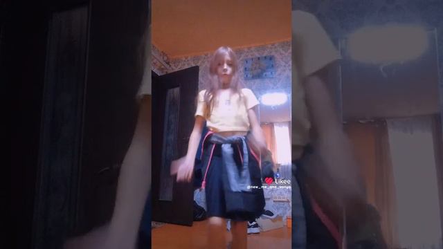 Like_7415513186599640383.mp4