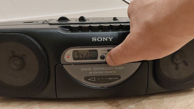 Sony cfs-b31l. tuner fm ukv