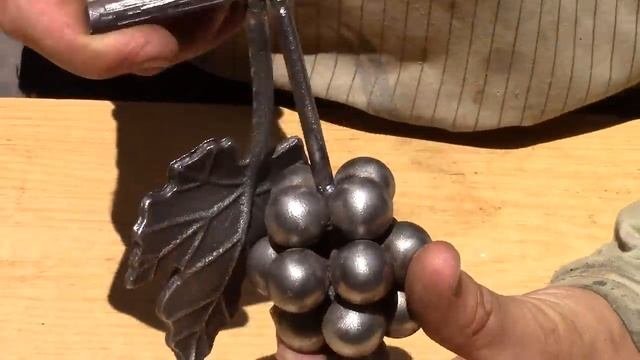 Виноградная гроздь.