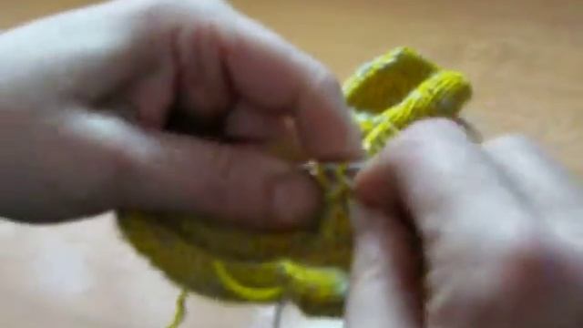 Как вязать пятку носка спицами?