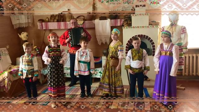 Фольклорный ансамбль "Канареечка"