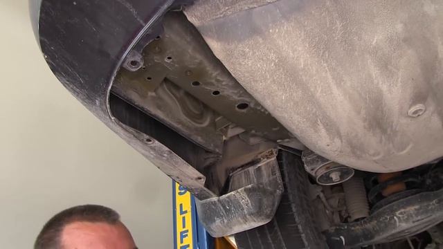 etrailer.com Trailer Hitch Installation - 2015 Honda Odyssey