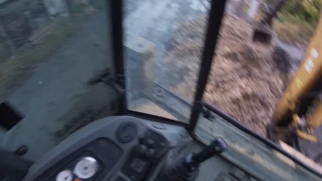 Опасности при работе на экскаваторе