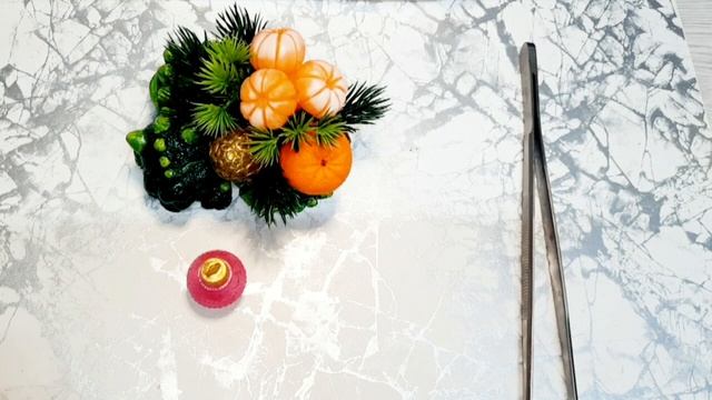 Новогодние композиции в гипсовом кашпо
