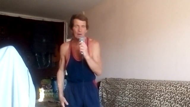 поёт Сергей Милейко   Привет Ростов