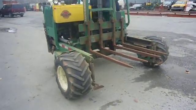 1117106 - 2003 Moffett M5000 Forklift