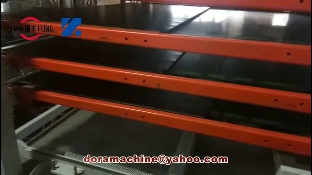 Машина для горячего прессования ламинированной фанеры