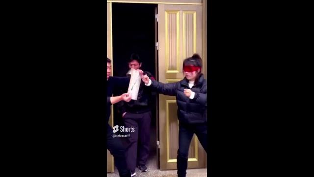 76 Часть Уроки кунг-фу в  вопящей семейке Kung Fu Lessons in a Screaming Family @funnyistorii