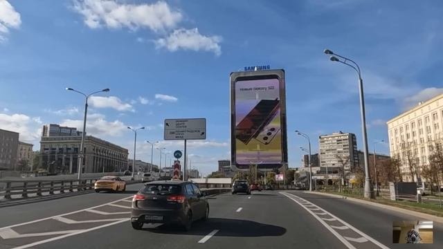 Убирая в доме богача, «горничная на час» услышала шум в шкафу, а открыв дверцу не поверила глазам