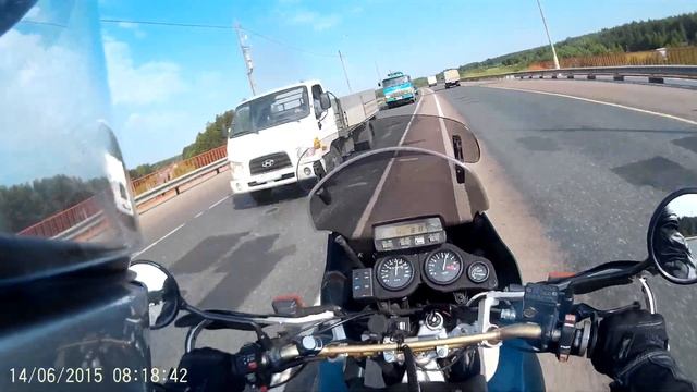 Невнимательный водитель или почему важно смотреть в зеркала.