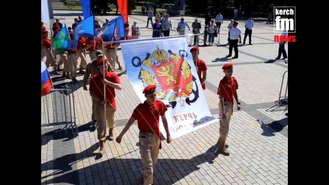 Первомайская демонстрация в Керчи 2018