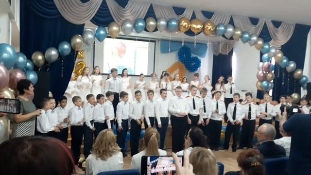 Выпускной у Девочки, 4 класс??