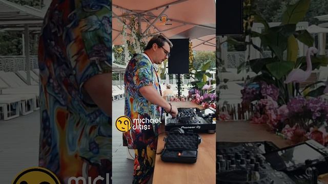 Michael Ditis -Bali Dance Live Afro