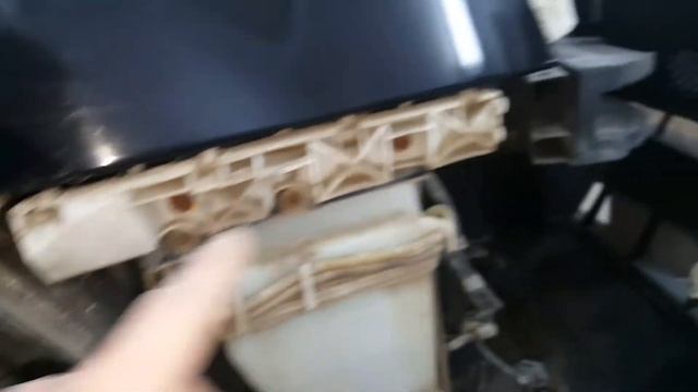 Как снять передний бампер Рено Колеос