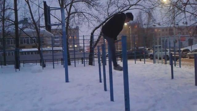 Сальто назад с турника!