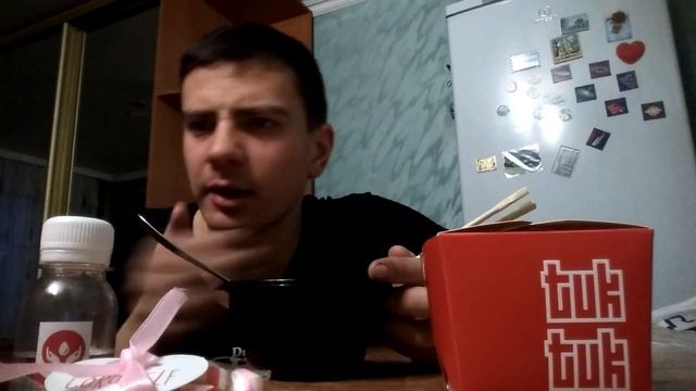 "Очень не вкусно, но очень интересно" обзор на доставку еды Tuk Tuk. Харьков