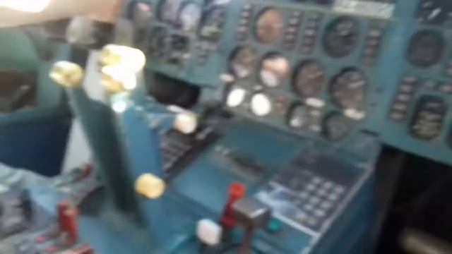 Обзор кабины самолёта ИЛ-86  RA-86095 (всё, что осталось .)