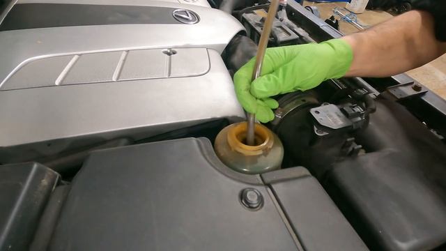 Customer states 18 YEAR OLD POWER STEERING FLUID FLUSHED??