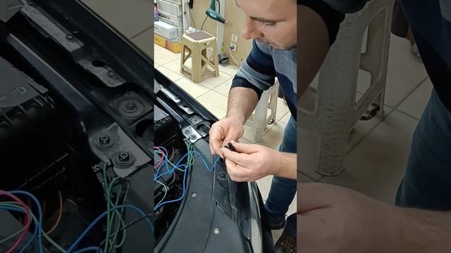 led ampullerde akü destekli arıza kesici ve titreşim önleyici.