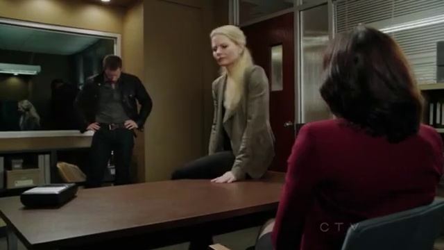 Once Upon A Time 2x10 "The Cricket Game" Emma and David interrogate Regina about Archie's death