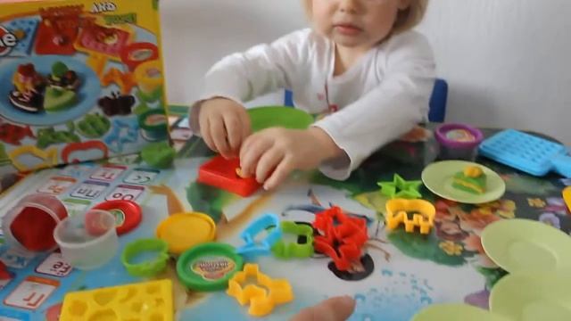 Набор для лепки Фабрика Пирожных Лепим с Алиной из пластилина  Пластилин для детей