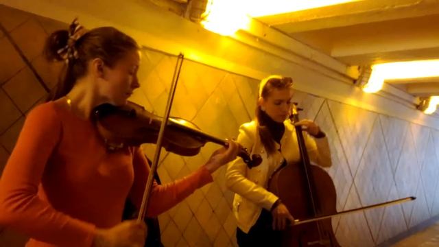 Carlos Gardel - Por Una Cabeza Москва Арбат подземный переход