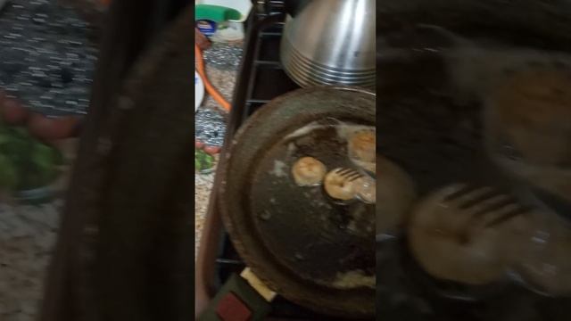 Острые жареные пельмени
