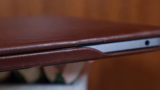 Best Leather Case for MBP 13" M1 For Under £90? - Andar Helm Case Review