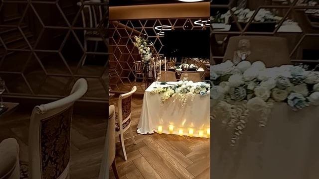 Свадебное оформление зала GOLD Резиденция в бело-голубых тонах