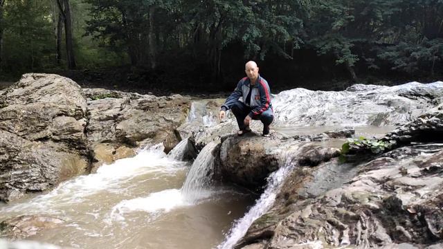 Усть-Сахрайский водопад и лаго-наки