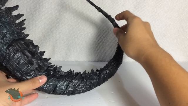 24 Head to TAIL NECA Godzilla 2014 Review
