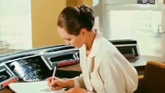 В советском кино показали, каким будет школьное образование в будущем.