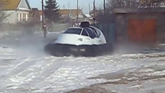 немного покатались по деревне на СВП 2010 г.