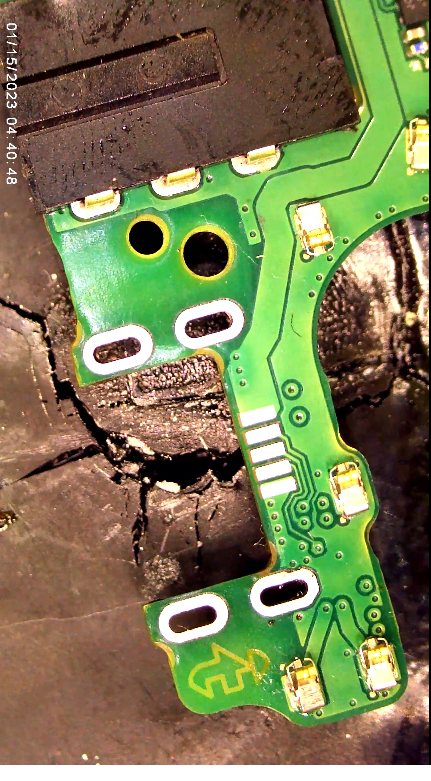 Три дня менял разъем зарядки на кнопочном телефоне Nokia