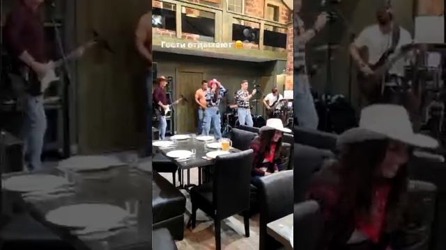 А можем и так спеть 💕
