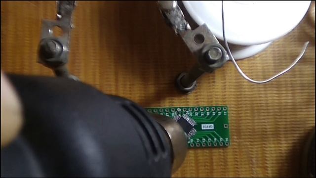 Пайка SMD микроконтроллера в корпусе QFP32 паяльной пастой