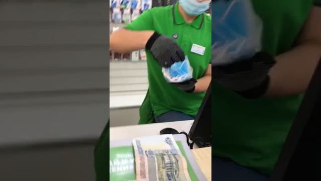 Сотрудник мегафона Артем