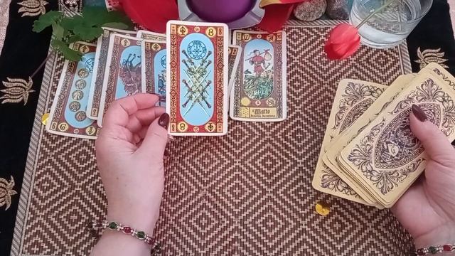 РАСКЛАД ТАРО: КИМ НАМДЖУН И СО ЮНSO YOON ЕСТЬ ЛИ МЕЖДУ НИМИ ЛЮБОВНЫЕ ОТНОШЕНИЯ