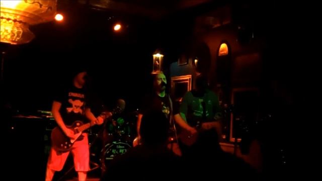 The Shidiots  Hounds Lounge in Council Bluffs IA 01172014