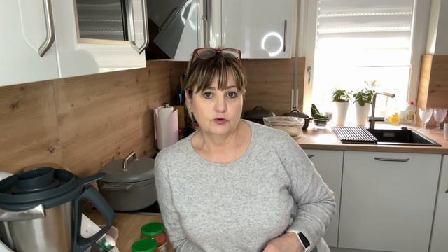О функциях ютуба,за что платит ютуб,одиночные просмотры разный заработок,новый салат из баклажан 😋