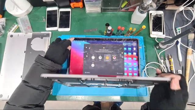 MacBook PRO 15 inch 2017 Disassembly/ Water Damaged / General Clean