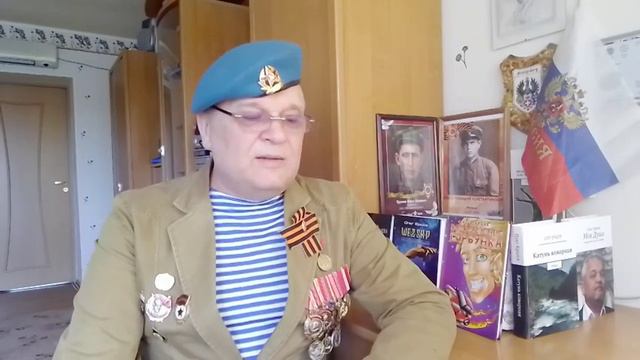"СИНИЙ ПЛАТОЧЕК" - Олег Ершов(Песни военных лет)