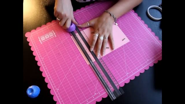 Tutorial utilizar la magnetic twist trimer  Bellaluna Crafts  Tienda Online MAteriales Scrapbooking