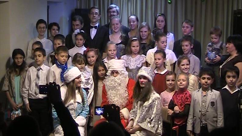 Новогодний концерт школы. 25.12.2013 г.