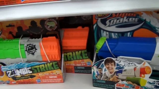 VLOG Магазин игрушек: NERF и AQUAPOWER водные пистолеты. AquaGun toys Nerf vs Aquapower