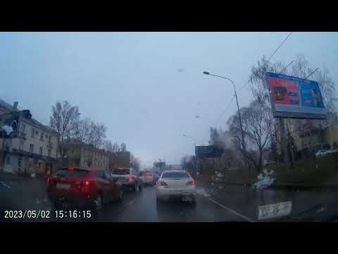 Барнаул, вот и кончилась зима. Снег на майские.