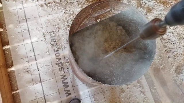 это приятное жиле, сохраняет тепло. ( эковата-звучит круто)))
