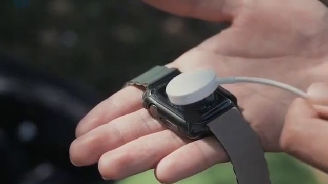 UNIQ Valencia Apple Watch 輕薄鋁合金防撞保護殼