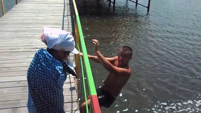 Жопой в муляку