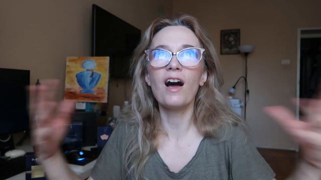 Guerlain Interview: 5 youtubers answer questions about their favourite perfume house | Memory Flo